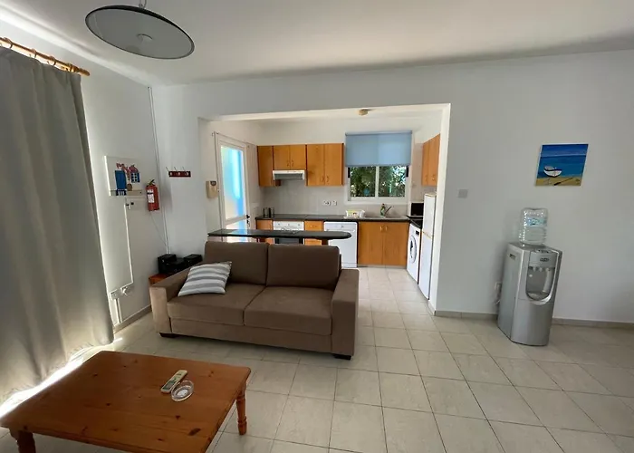 In Cyprus Πάφος