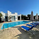 In Cyprus Tatil Evi *